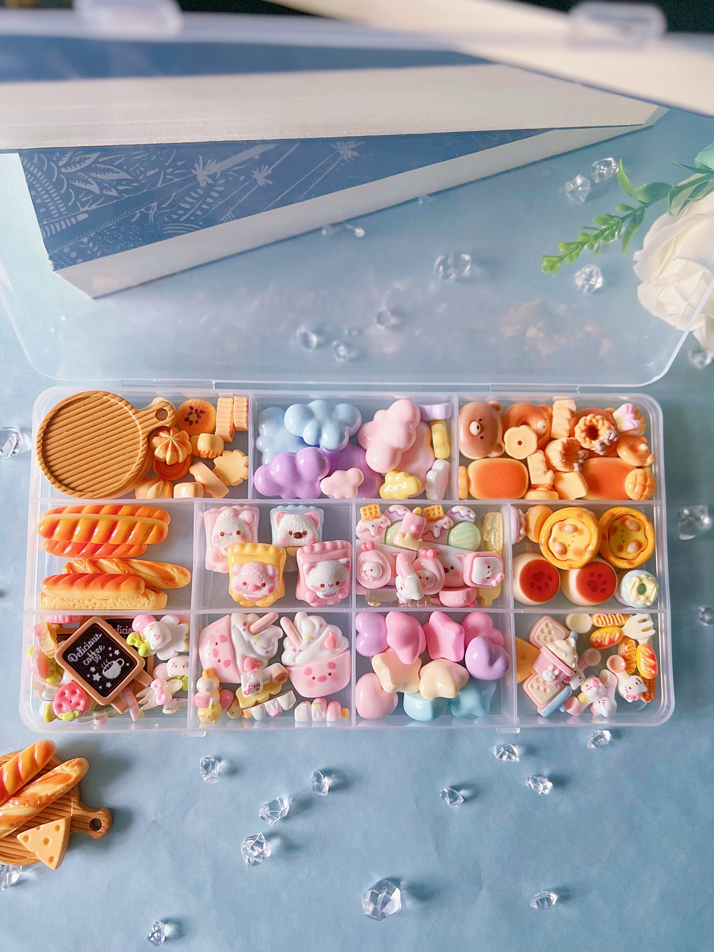 125 Pieces Mini Pastel Bakery Cabochon Set with Organising Box – Kawaii Resin Charms for Decoden & DIY Crafts