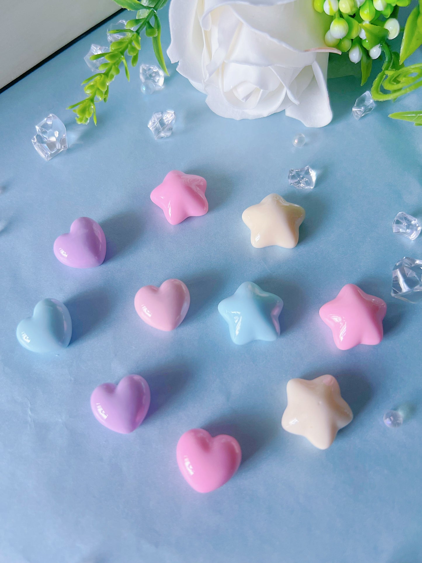 125 Pieces Mini Pastel Bakery Cabochon Set with Organising Box – Kawaii Resin Charms for Decoden & DIY Crafts