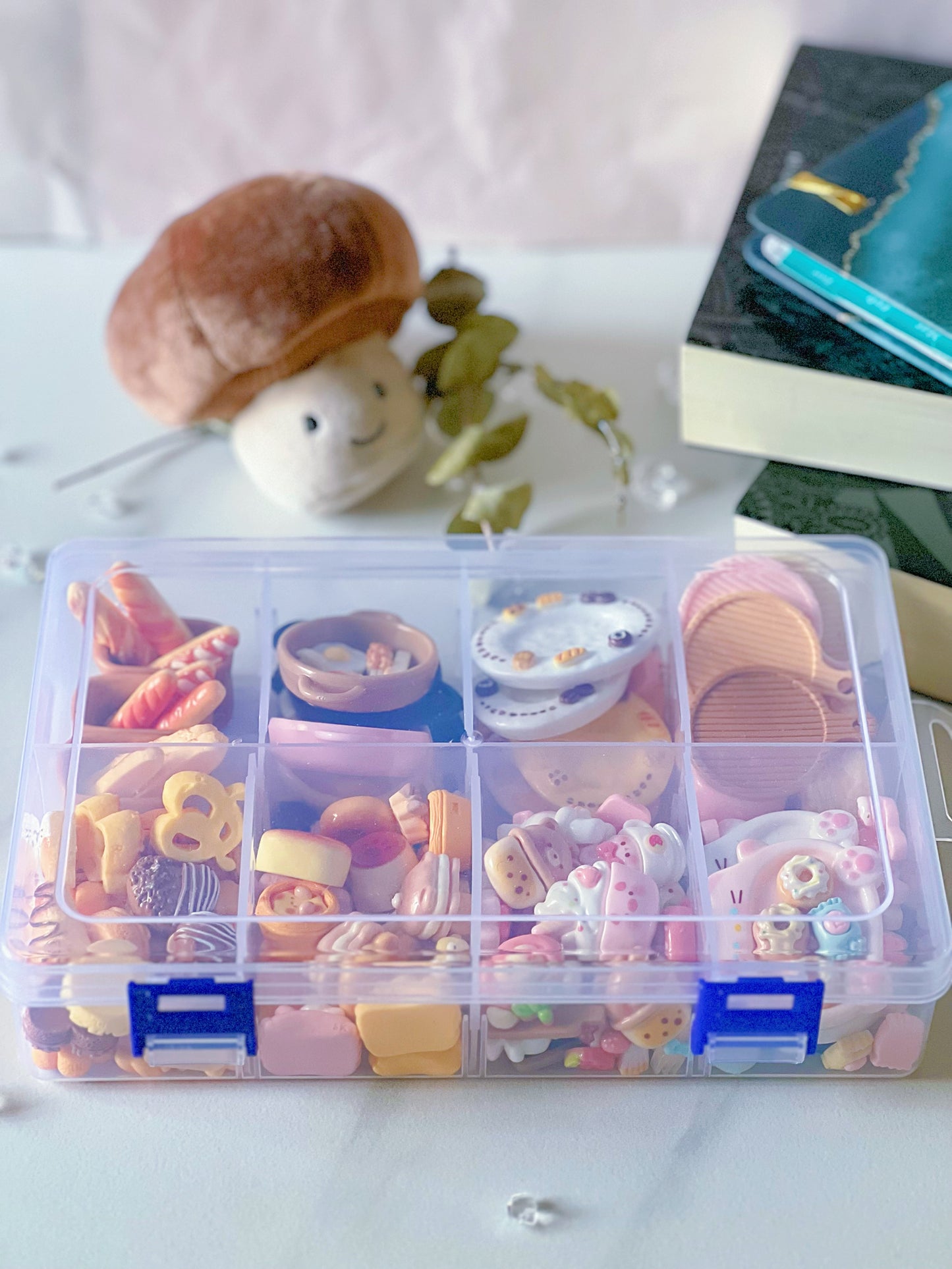 200 Pieces Pastel Bakery & Kitchen Cabochon Set with Organising Box – Kawaii Resin Charms for Decoden and DIY Crafts