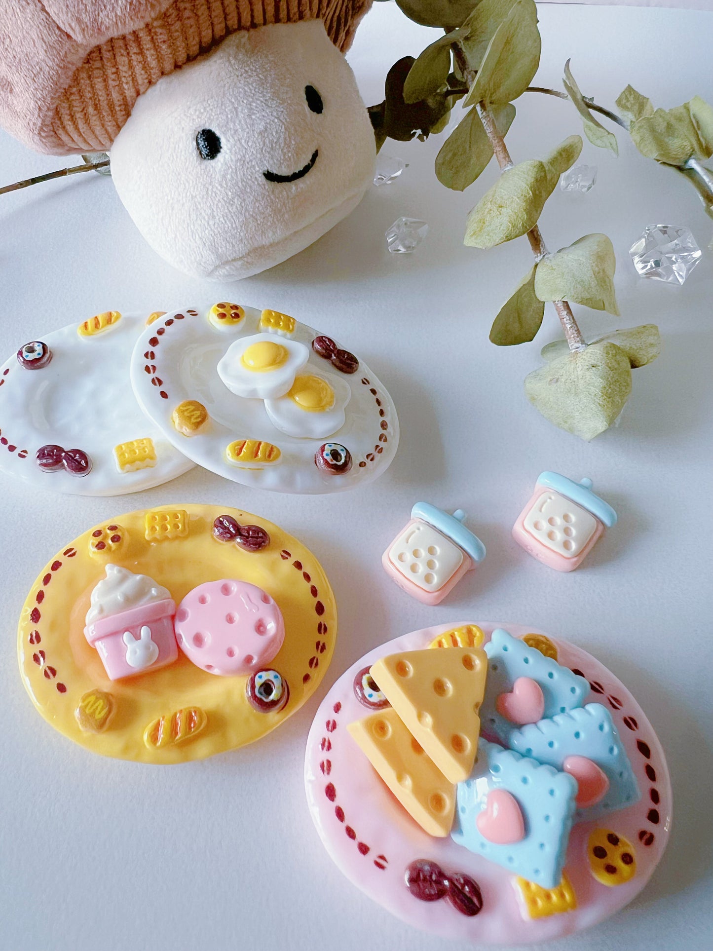 200 Pieces Pastel Bakery & Kitchen Cabochon Set with Organising Box – Kawaii Resin Charms for Decoden and DIY Crafts