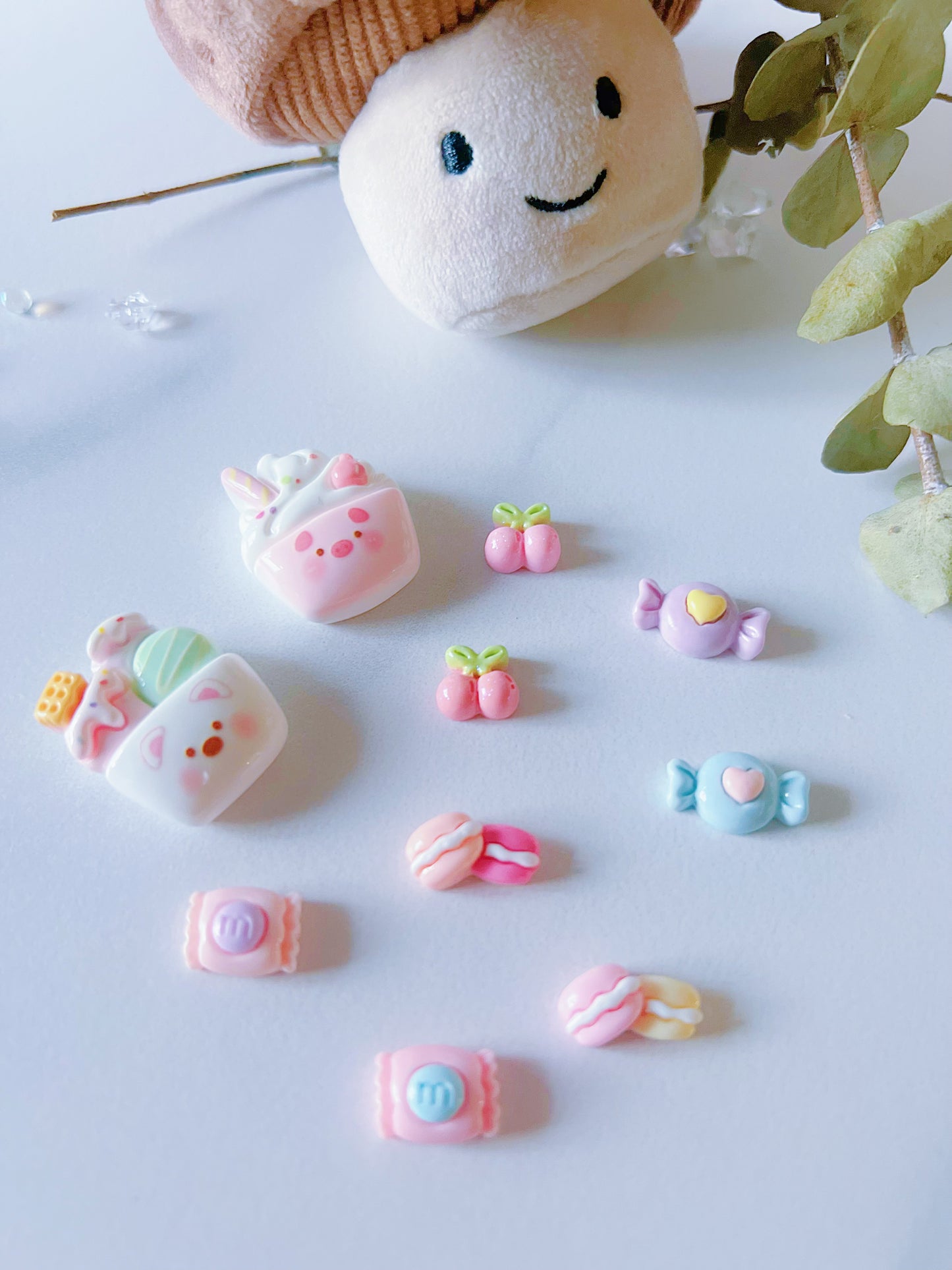 200 Pieces Pastel Bakery & Kitchen Cabochon Set with Organising Box – Kawaii Resin Charms for Decoden and DIY Crafts